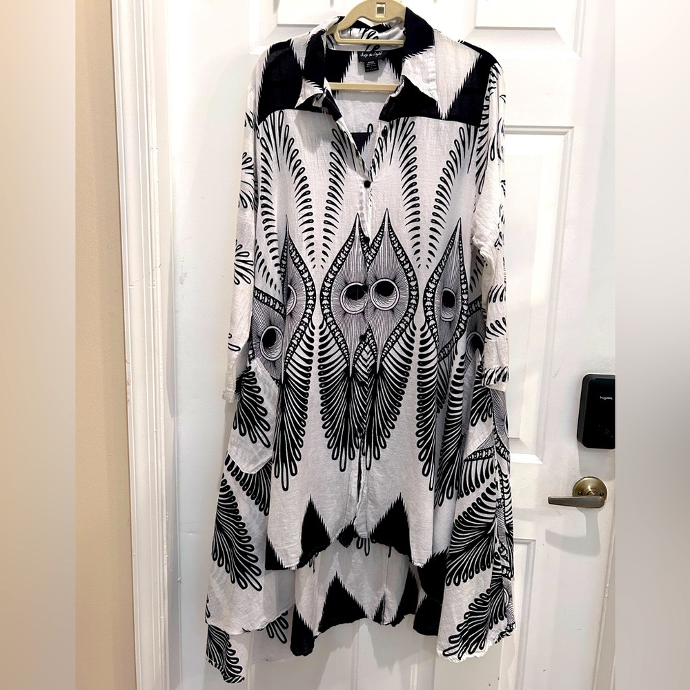 Step In Style Peacock Feather Art Print Button Down High-Low Boho Tunic Shirt